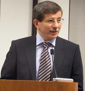 В Турции новый глава МИДа: бывший вновь возглавил министерство экономики